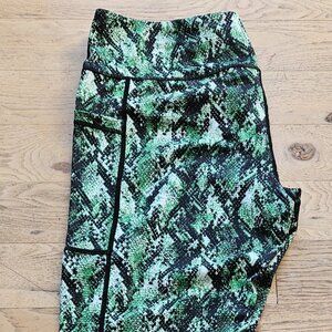 CVG Leggings - Venom Capri length XL